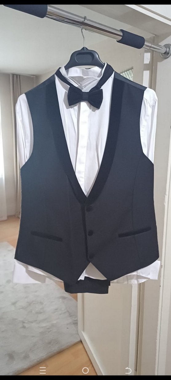 Düğmeli Siyah Erkek Takım Elbise - Görsel 2