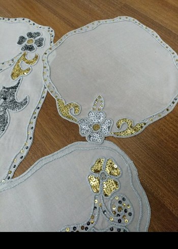 Nakışlı Beyaz Masa Örtüsü Seti - Görsel 4