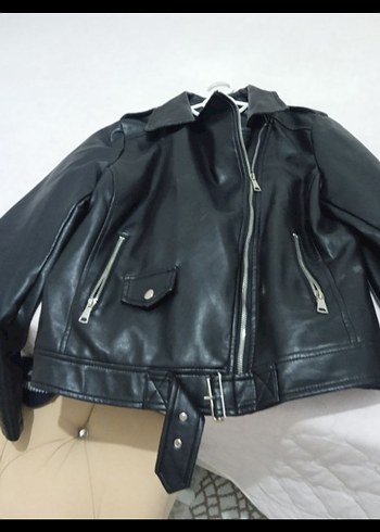 Siyah Deri Biker Ceket sayılı giyildi bana büyük geldi - Görsel 2