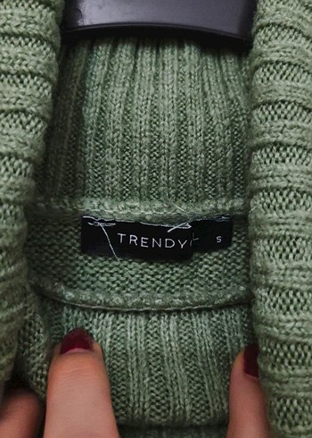 Yeşil Yünlü Boğazlı Kadın Kazak - Görsel 2