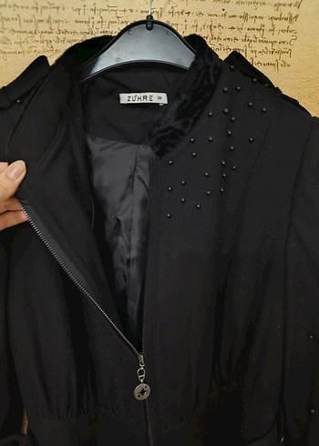 Siyah Uzun Kemerli Tesettür Kadın Kaban - Görsel 3