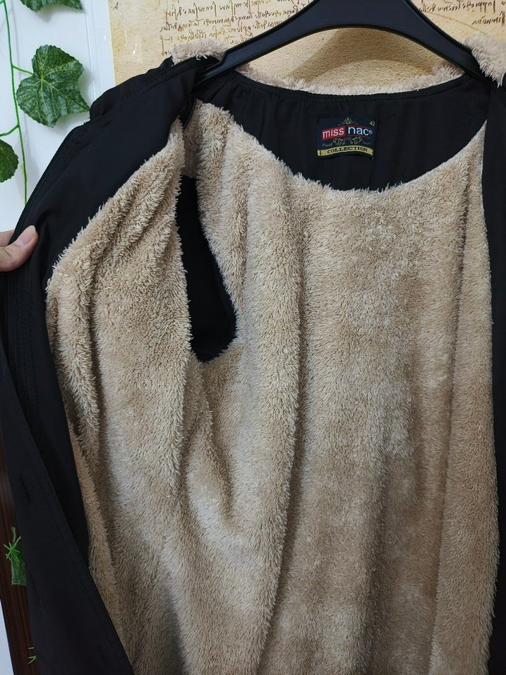 Düğmeli Siyah Midi Kadın Ceket Mont - Görsel 3