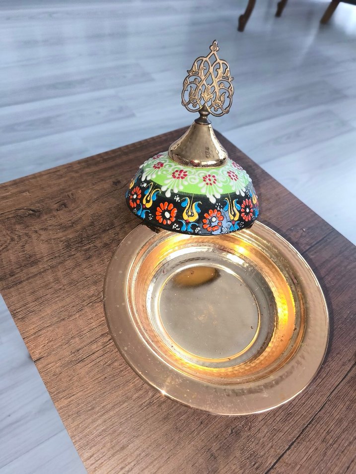 Renkli Etnik Desenli Bakır görünümlü Kapaklı sunum Tabak - Görsel 2