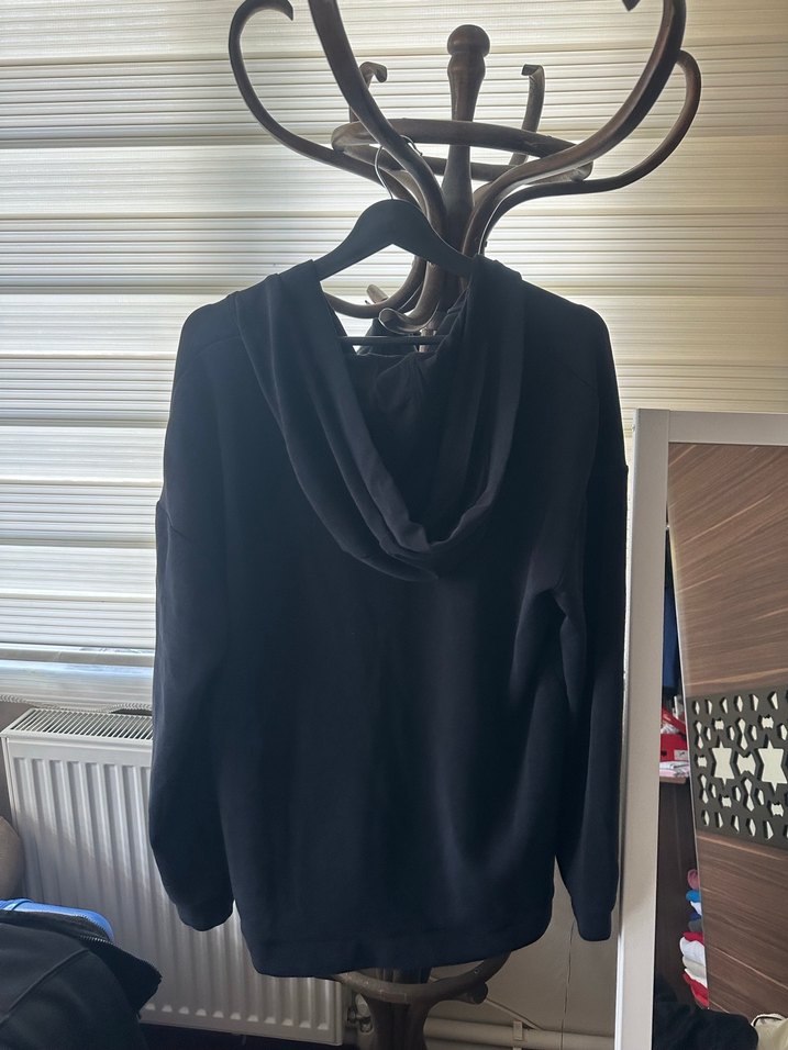 Kadın Siyah V Yakalı Salaş Sweatshirt - Görsel 2