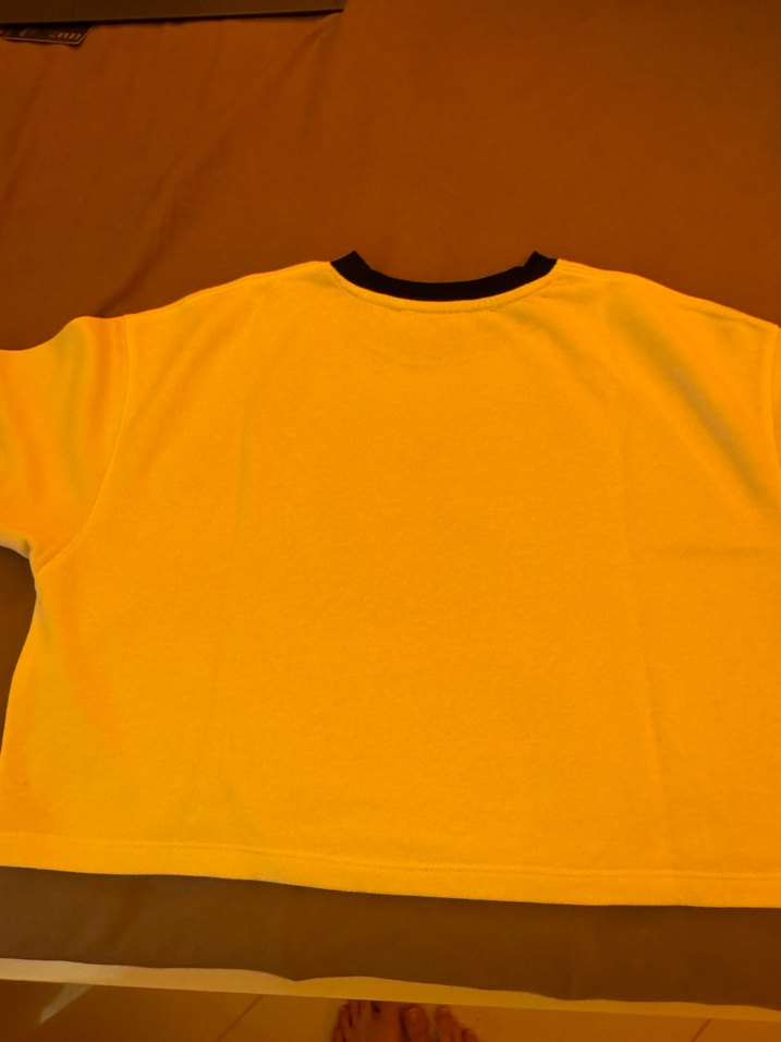 Bershka crop - Görsel 2