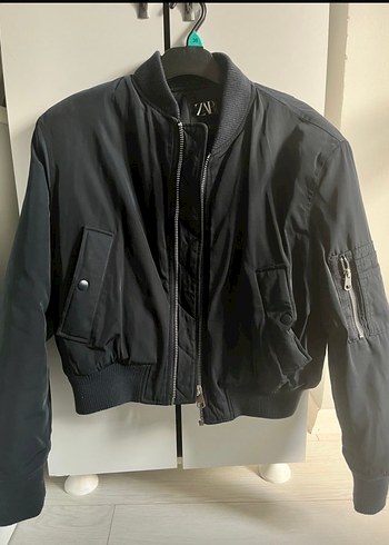 s Beden Zara Siyah Kısa Bomber Denim Ceket