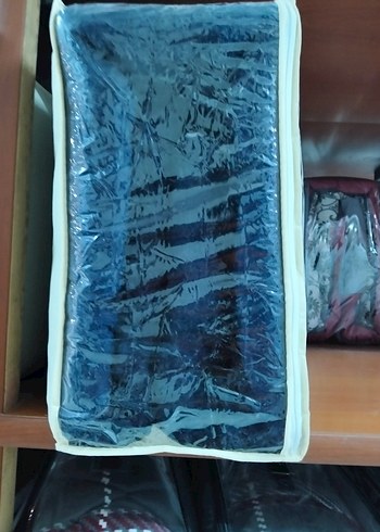 Bordo Desenli Yumuşak Welsoft Yorgan - Görsel 6