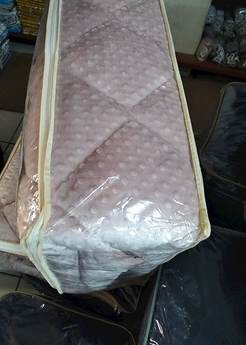 Bordo Desenli Yumuşak Welsoft Yorgan - Görsel 7