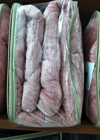 Bordo Desenli Yumuşak Welsoft Yorgan - Görsel 5