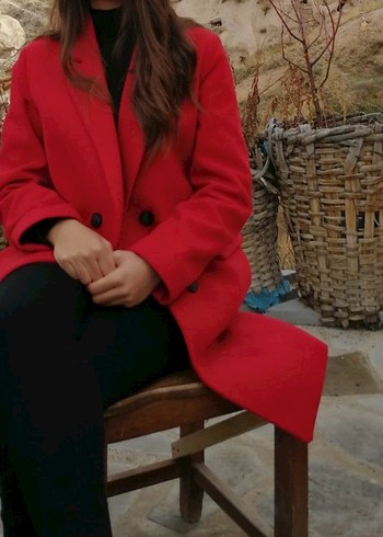 Kırmızı çift düğmeli kaban - Görsel 2