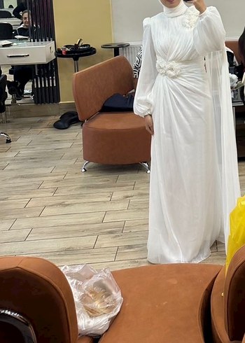 Uzun Kollu Beyaz Düz Kesim Gelinlik - Görsel 2