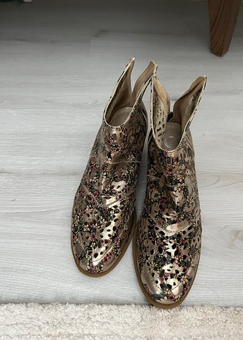 Mamamia marka Payetli Yılan Desenli Kadın Dolgu Topuk Bot - Görsel 2