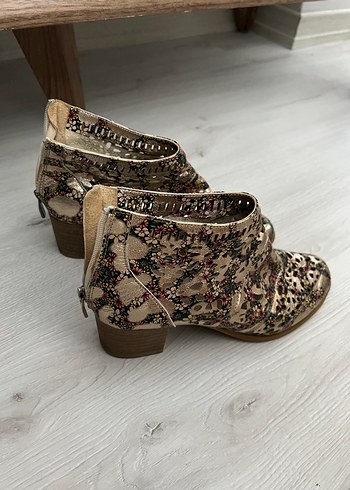 Mamamia marka Payetli Yılan Desenli Kadın Dolgu Topuk Bot - Görsel 4