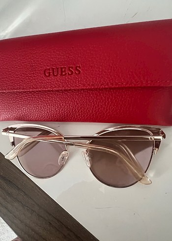 Guess marka Kadın Gözlüğü - Görsel 4