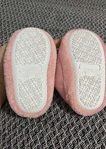 Nakışlı Kalp Desenli Kız Çocuk Ev Terliği - Görsel 3