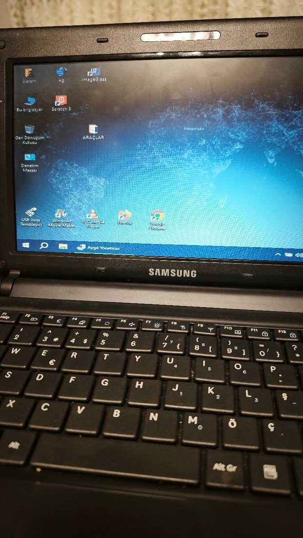 SAMSUNG Siyah Dizüstü Bilgisayar(N150) - Görsel 4