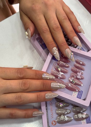 Bej Pastel Tırnak Süslemeleri - Görsel 2