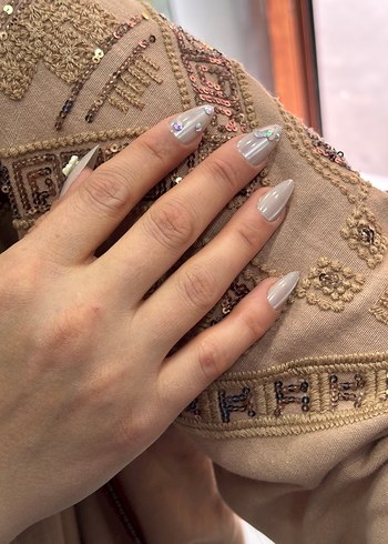 Bej Pastel Tırnak Süslemeleri - Görsel 3