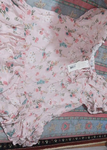 Kız Çocuk Pembe Çiçekli Volanlı Bluz - Görsel 3