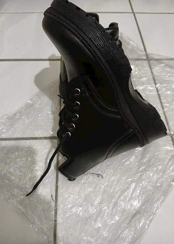 Kemer Detaylı siyah çocuk botu - Görsel 4