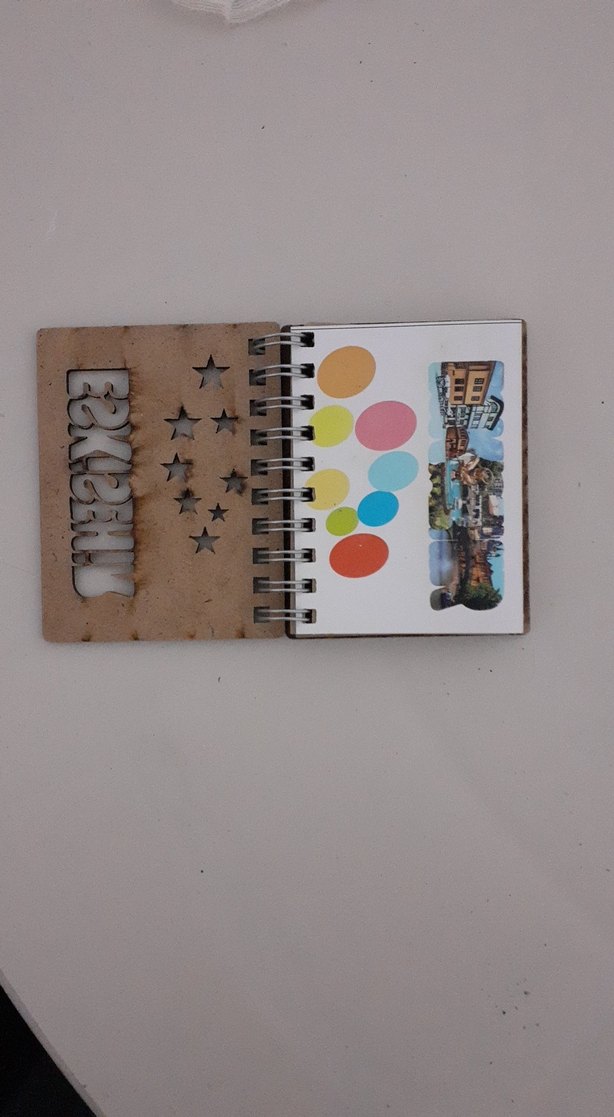 Renkli Yıldızlı Tahta kapaklı Not Defteri - Görsel 3