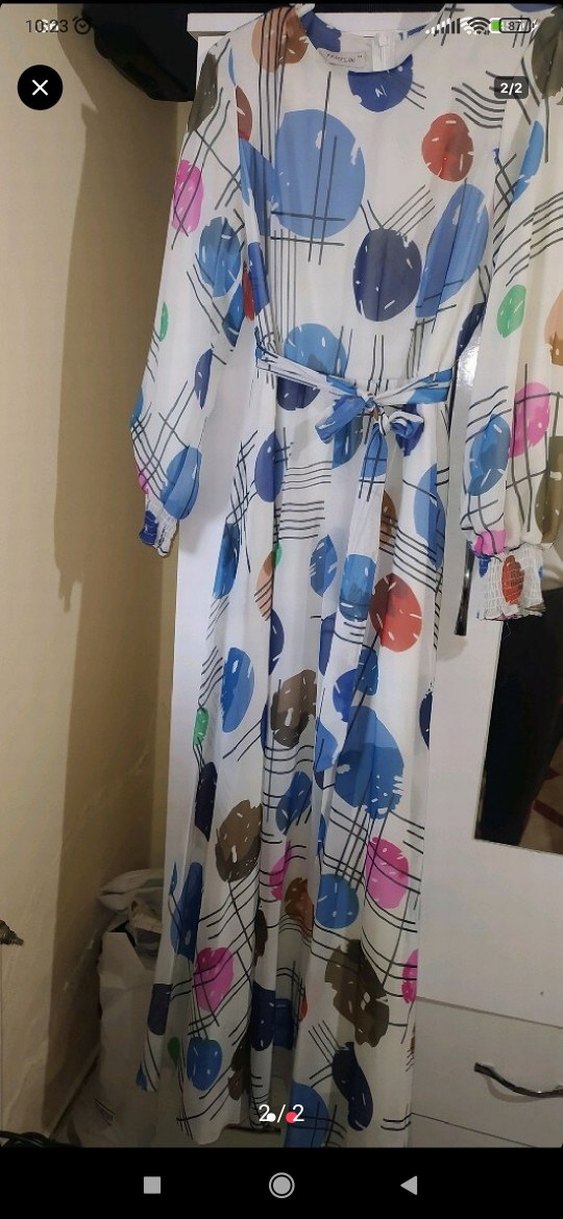 Düğmeli, Bağcıklı Çok Renkli Uzun Elbise - Görsel 2