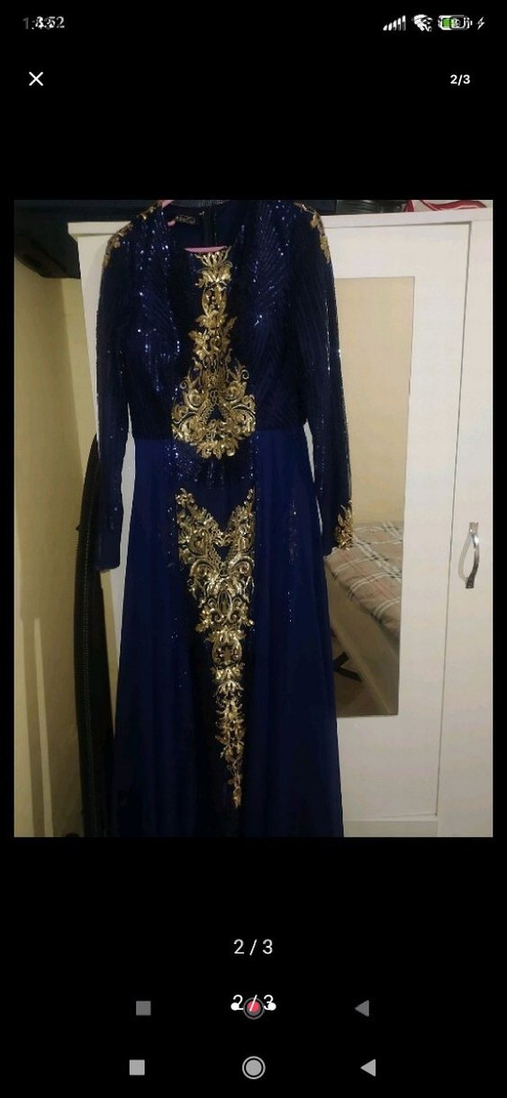 Uzun Kollu İşlemeli Lacivert Abiye Elbise - Görsel 2