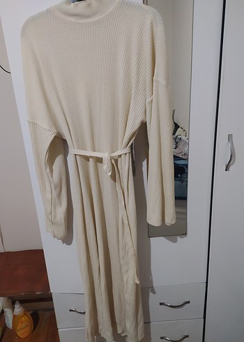 Geniş kollu bel bağlamalı Triko Elbise - Görsel 2