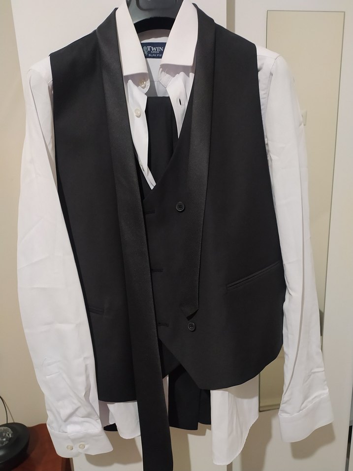 Düğmeli Siyah Erkek Takım Elbise - Görsel 2