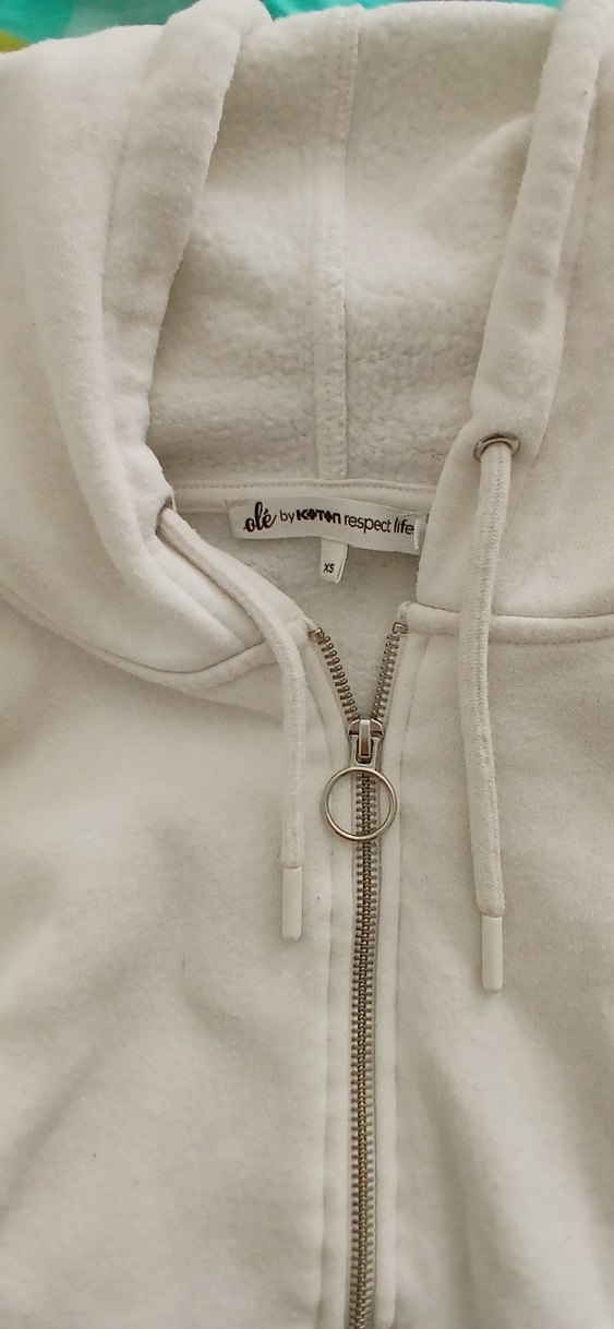 Fermuarlı Beyaz Kapüşonlu korse detay Kadın hırka - Görsel 4