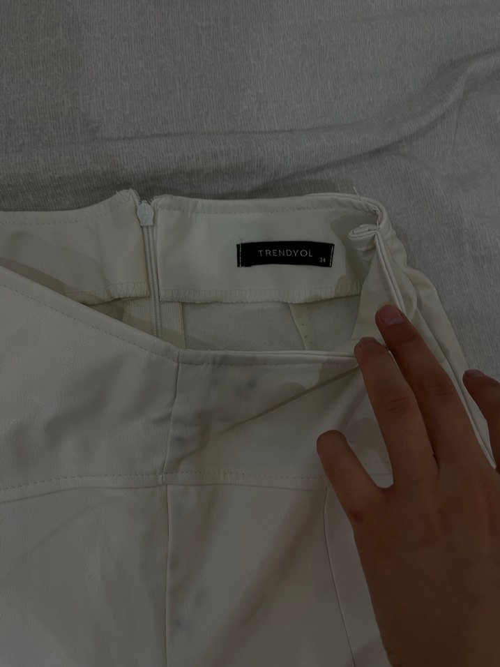 Beyaz Kadın Midi Kumaş Pantolon Fermuarlı - Görsel 3