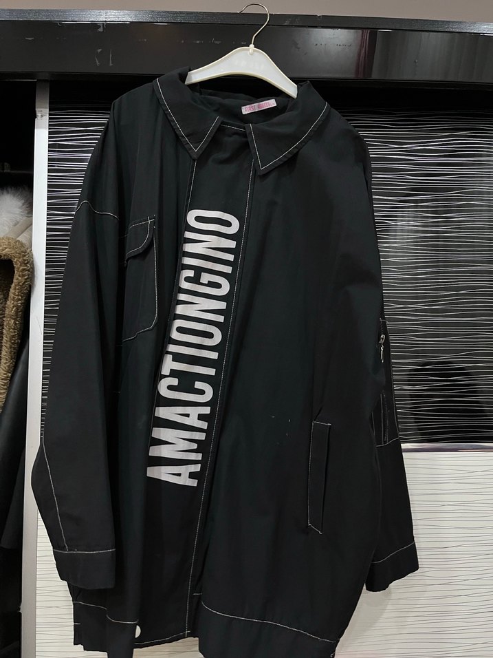 Siyah Düğmeli Salaş Kadın Ceket - Görsel 3