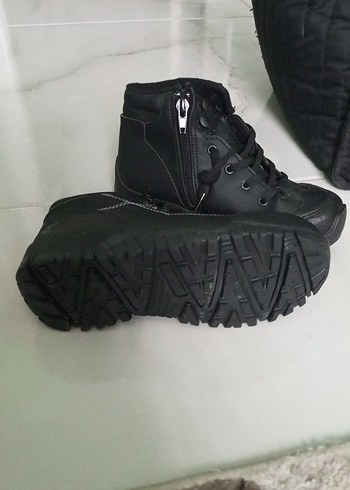 Siyah Erkek Çocuk Lastik Bot - Görsel 3