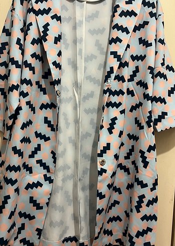 Uzun Kesim Çok Renkli Bağlamalı Kadın ince ceket - Görsel 3