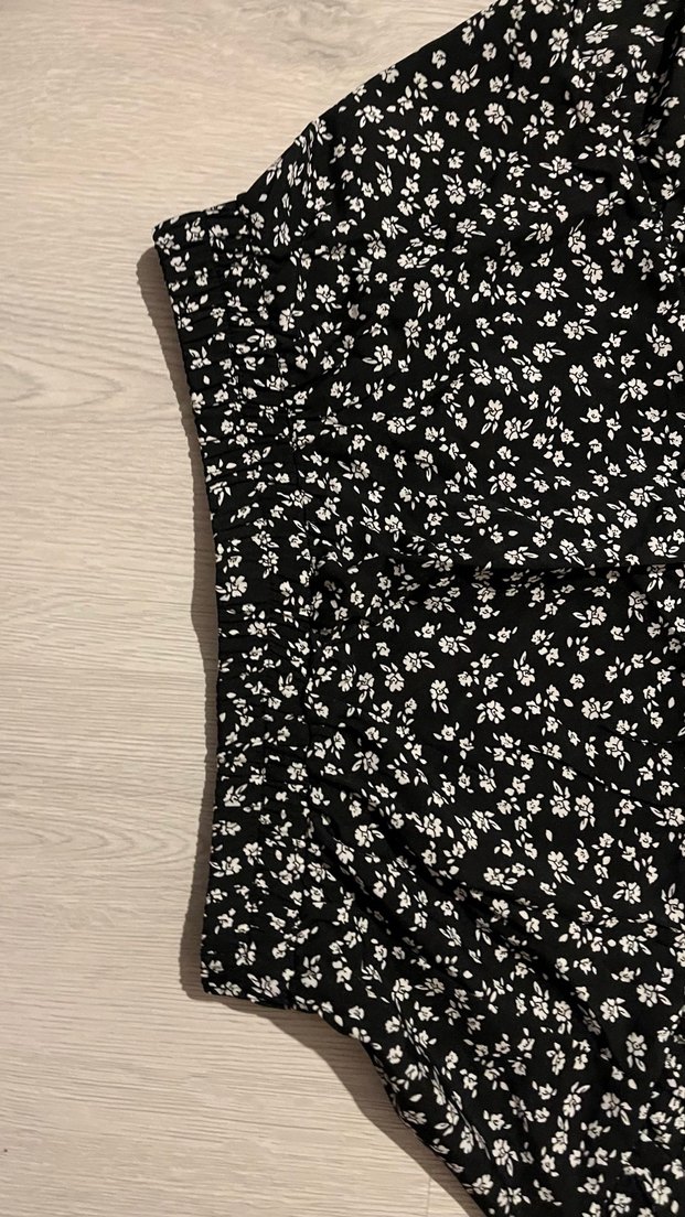 Düğmeli Siyah Çiçekli Hamile Bluzu - Görsel 2