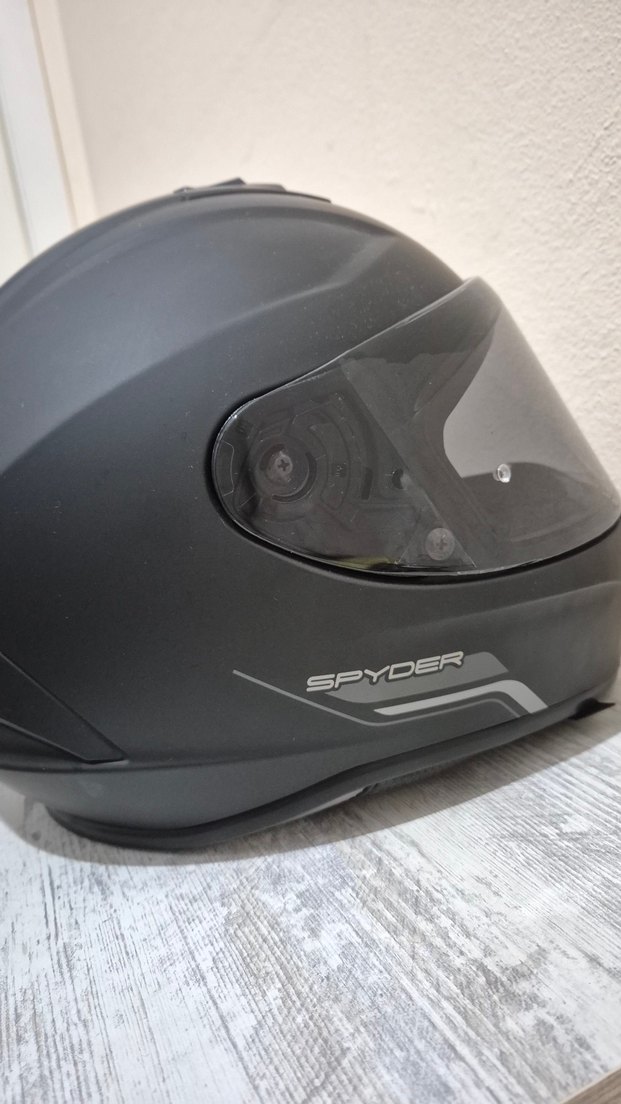 Siyah Mat Motosiklet Kaskı - Görsel 3