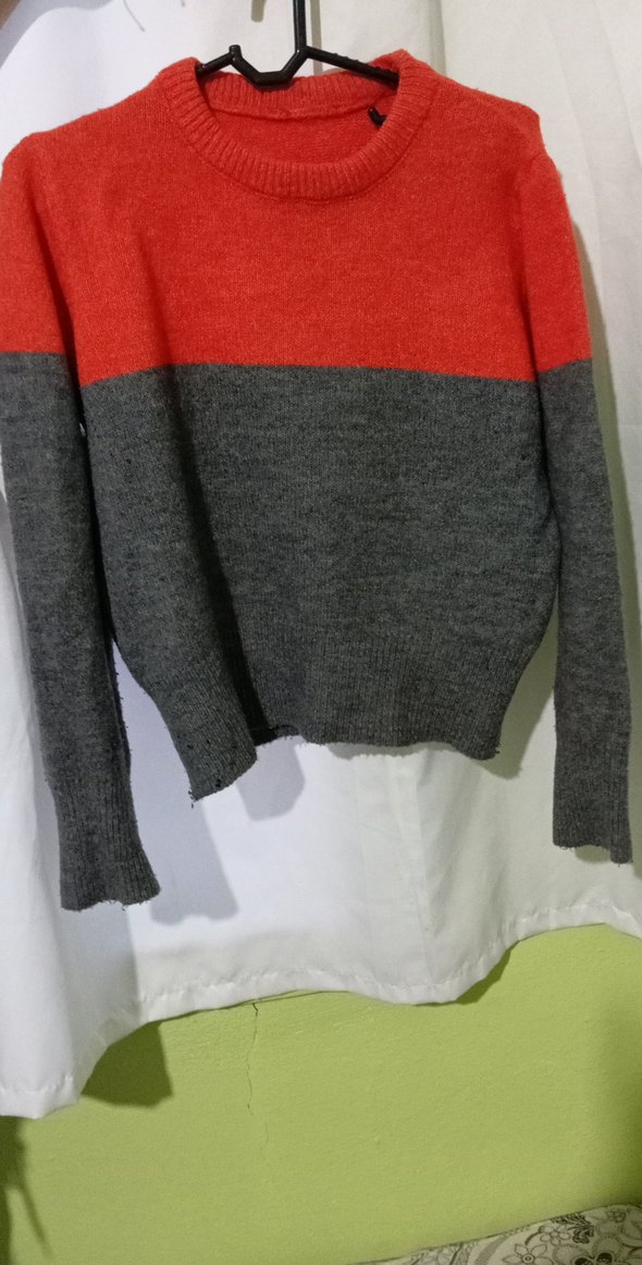 Gri ve turuncu renkli kadın yün kazak - Görsel 4