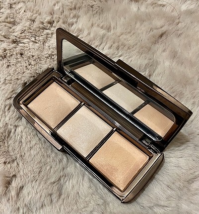 Hourglass Ambient Lighting Palet