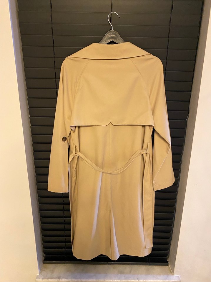 Stradivarius Bej Kadın Uzun Düğmeli Trençkot - Görsel 2