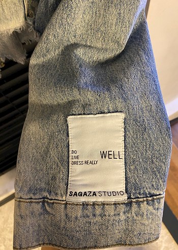 Sagaza Salaş Kesim Mavi Denim Ceket - Görsel 3