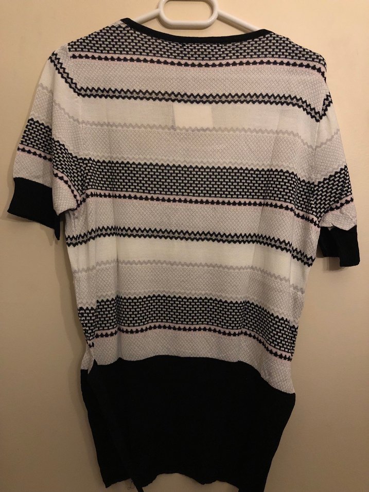 Kadın Gri Desenli Kısa Kollu Triko Bluz - Görsel 2