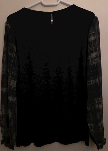 Siyah Uzun Kollu Dökümlü Gotik Bluz - Görsel 2