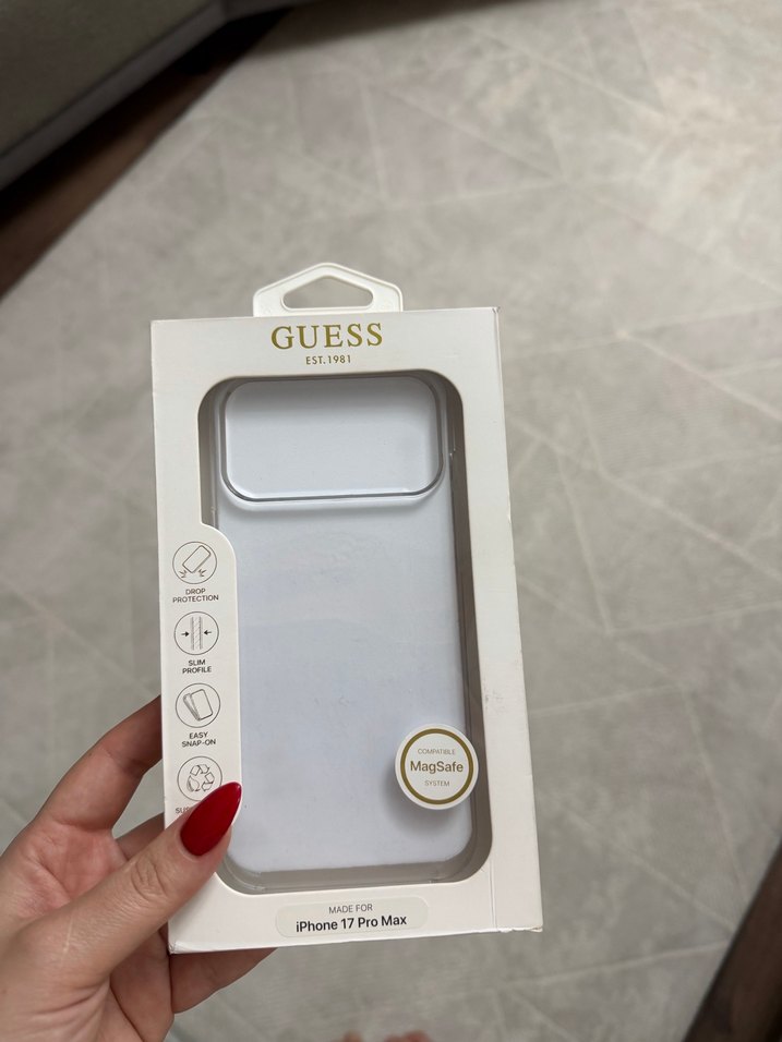 Guess Siyah Tokalı Street Wear Telefon Kılıfı 16 Pro Max - Görsel 5