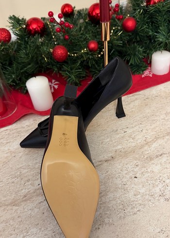 Klasik Siyah Tokalı Stiletto - Görsel 5