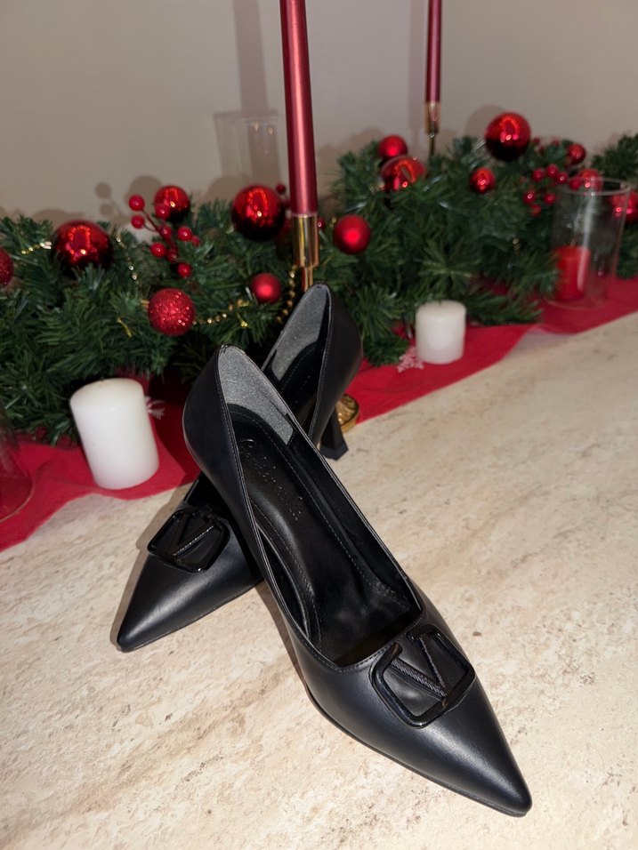 Klasik Siyah Tokalı Stiletto - Görsel 4