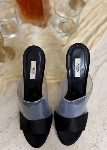 Orjinal Prada Siyah Şeffaf Bantlı Kadın Terlik - Görsel 3