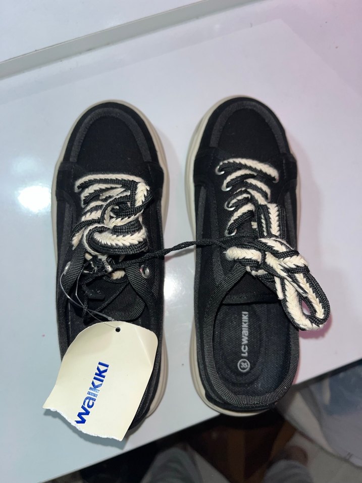 Lc Waıkıkj Siyah Gri Tabanlı Spor Ayakkabı - Görsel 2