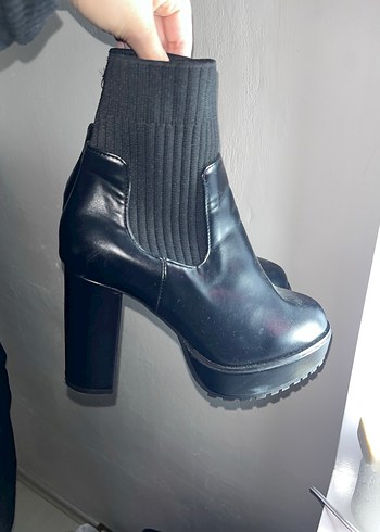Madein China Siyah Kadın Platform Topuklu Bot - Görsel 6