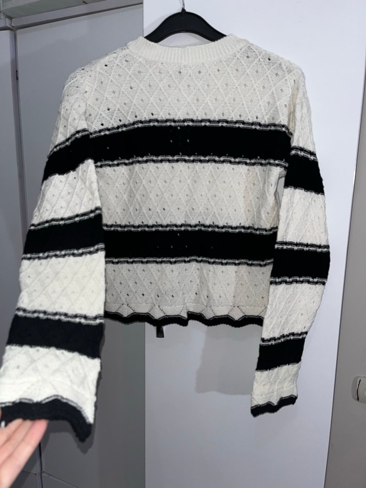 Siyah Çizgili Örgü Kadın Hırka - Görsel 4