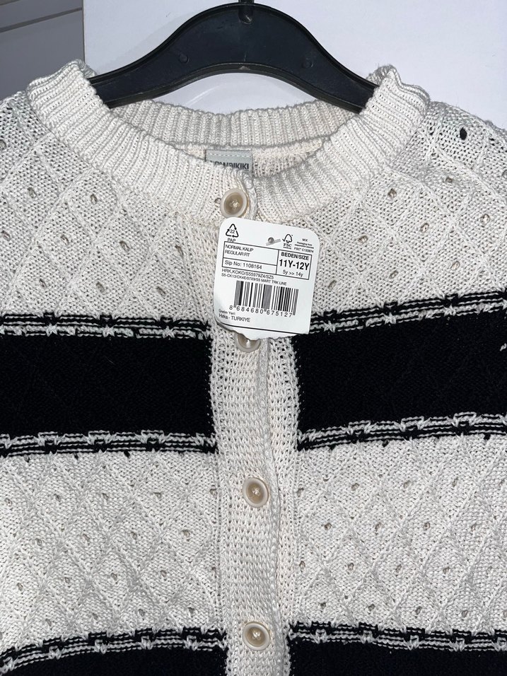 Siyah Çizgili Örgü Kadın Hırka - Görsel 3